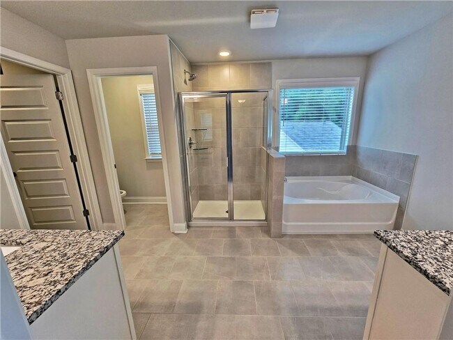 Building Photo - 3856 Lockaby Way