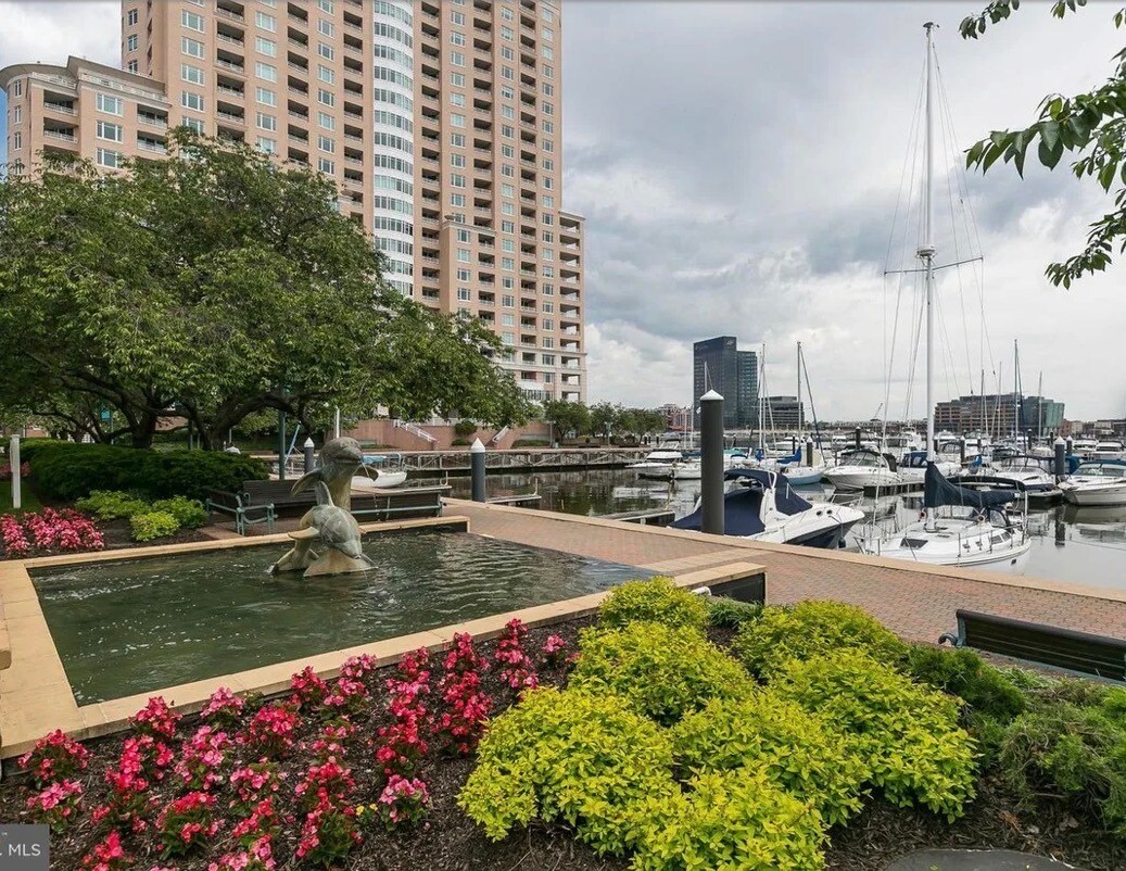 Building Photo - 100 Harborview Dr