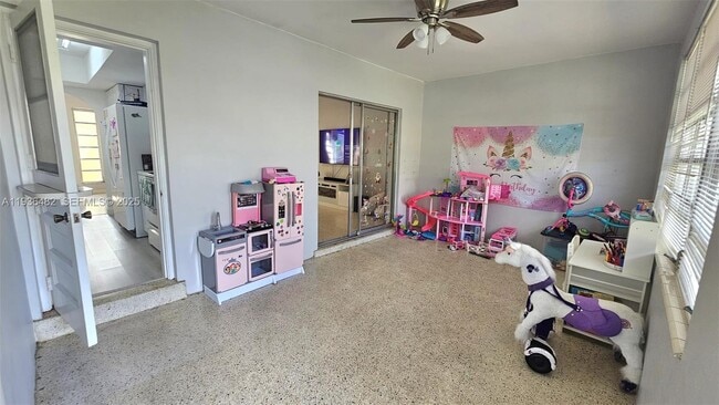 Building Photo - 9721 SW 37th Terrace