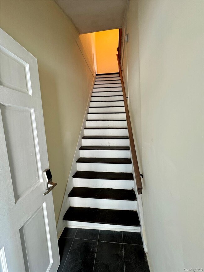 Building Photo - 2674 W Main St