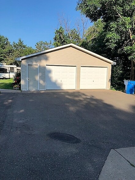 Building Photo - 6511 Cedar St