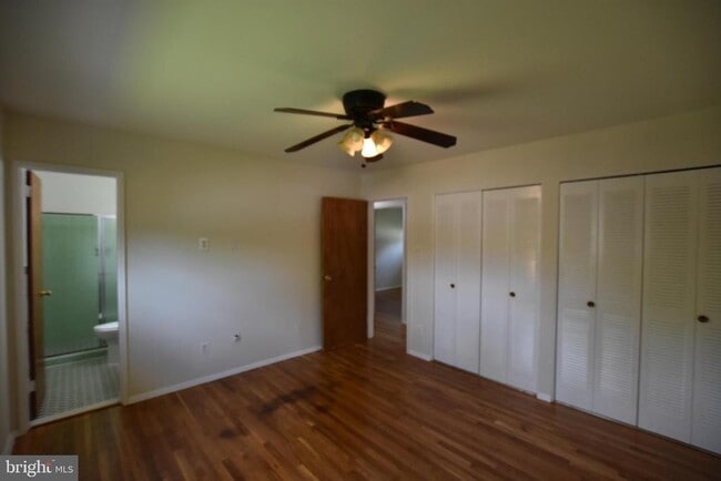 Building Photo - 4015 Heathfield Rd