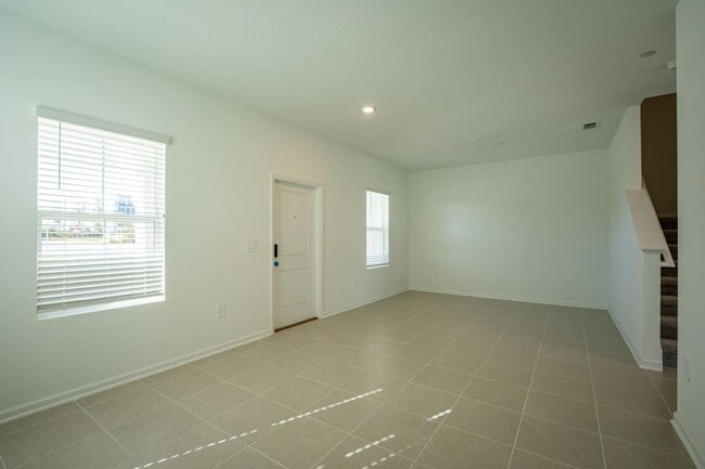 Building Photo - 2408 Rider Rain Ln