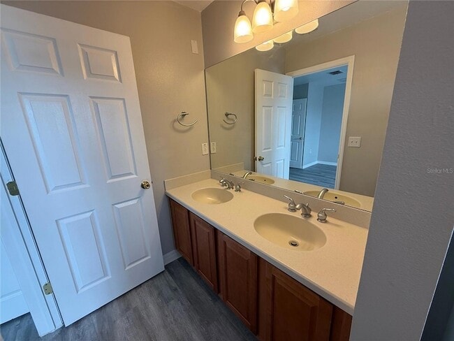 Building Photo - 20460 Needletree Dr