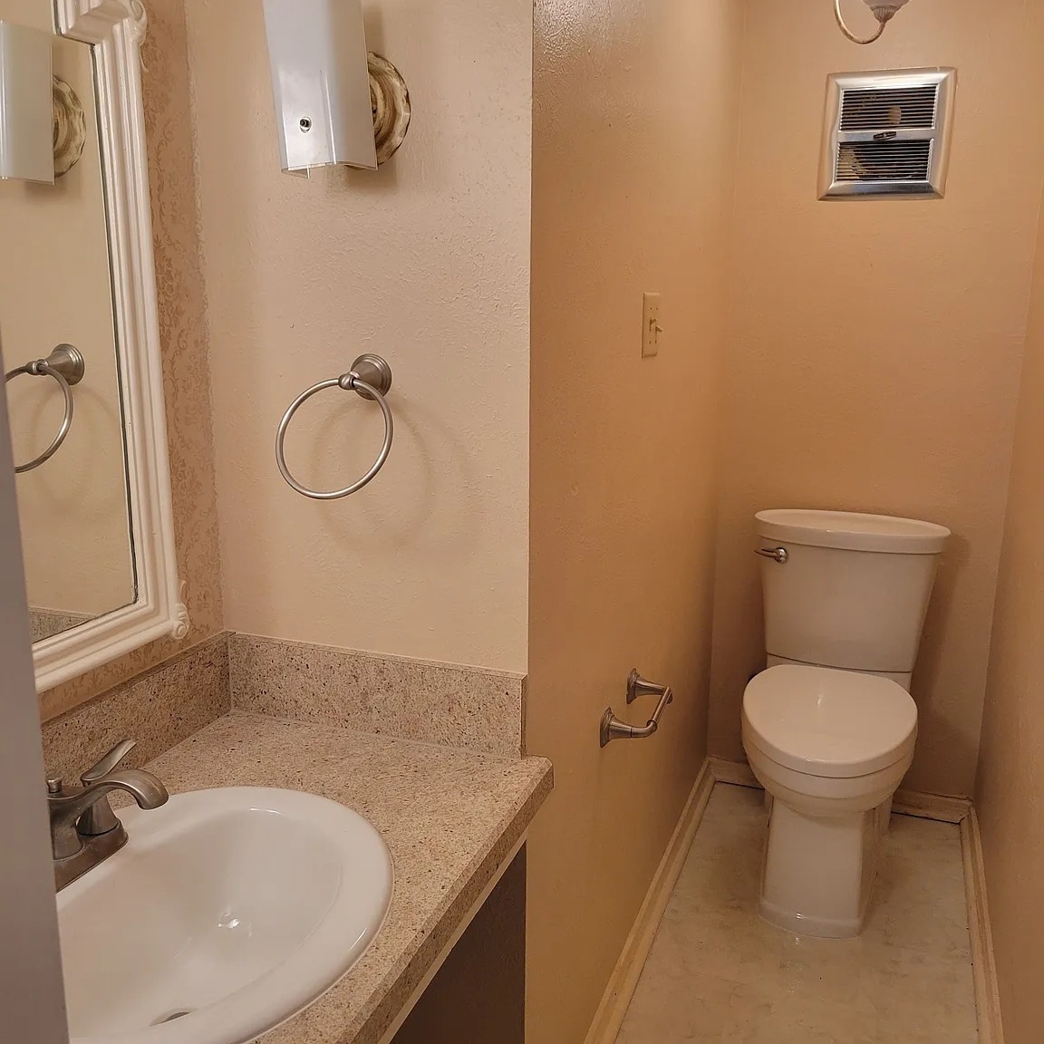 Building Photo - 1710 Scenic Dr
