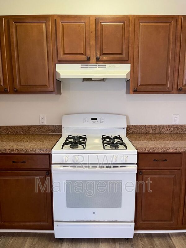 Building Photo - 11 N Central Ave