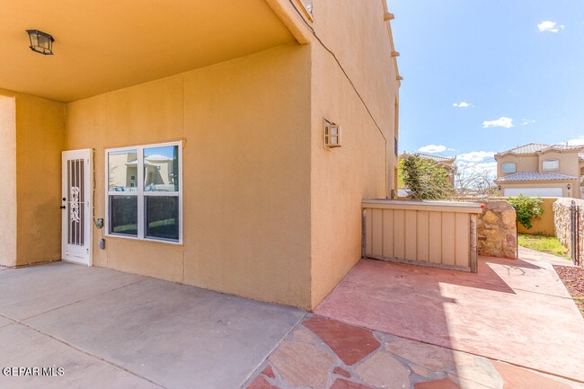 Building Photo - 3654 Almond Beach Dr