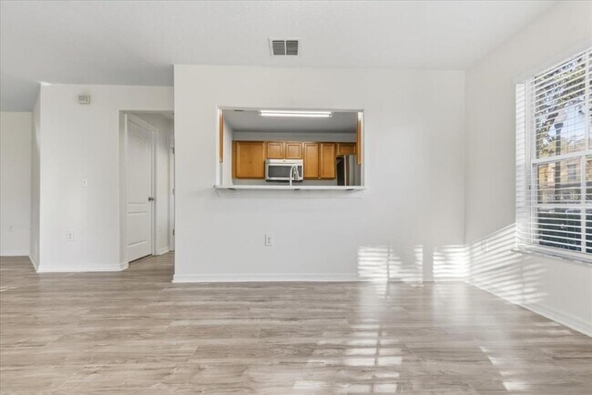 Building Photo - 37554 Daliha Terrace