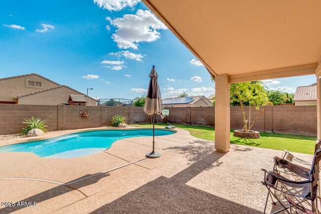 Building Photo - 17597 W Corrine Dr