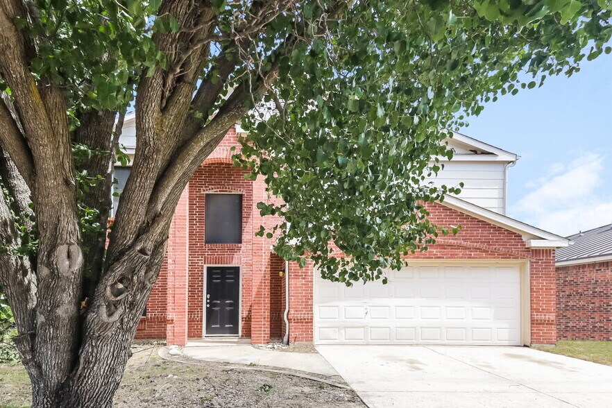 Primary Photo - 1024 Springcreek Dr