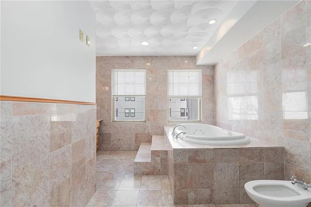 Building Photo - 18 Piedmont St