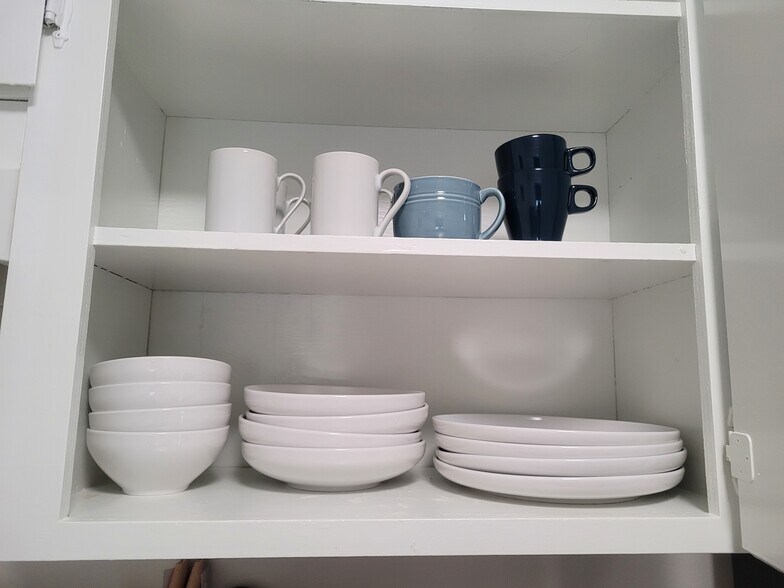 Building Photo - 2150-2160 Raynor St SE