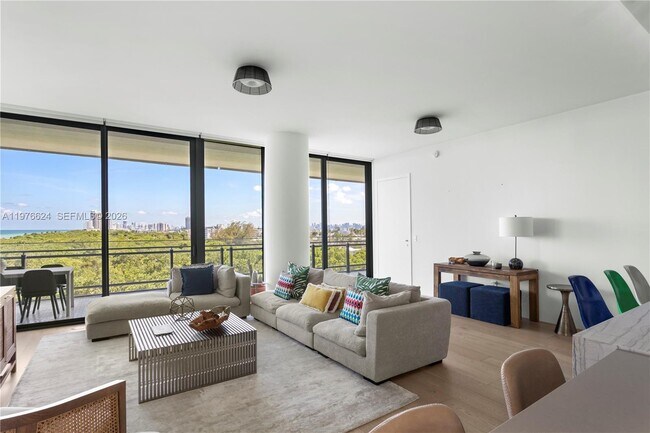 Building Photo - 8701 Collins Ave