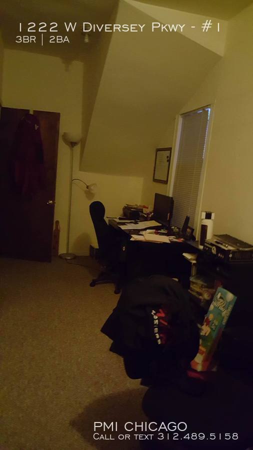 Building Photo - 1222 W Diversey Pkwy