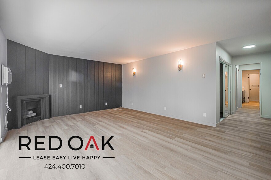 Building Photo - 426 S Venice Blvd