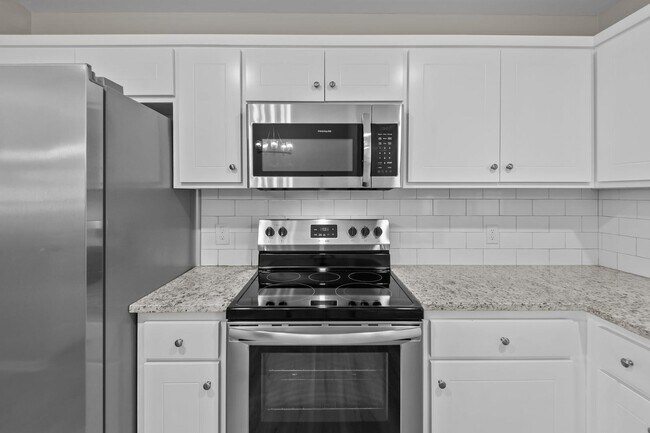 Building Photo - 1233 Cross Creek Cir