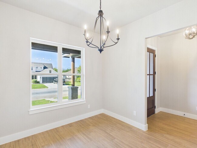 Building Photo - 110 Parlin Ln