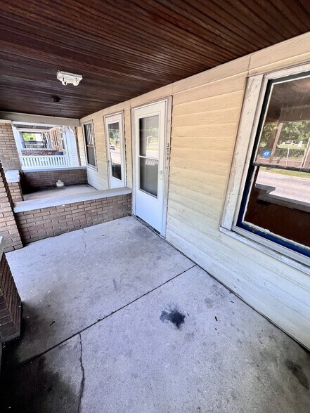 Building Photo - 3709 Boulevard Pl
