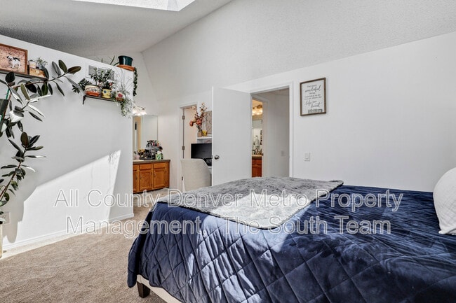 Building Photo - 2890 W Long Cir