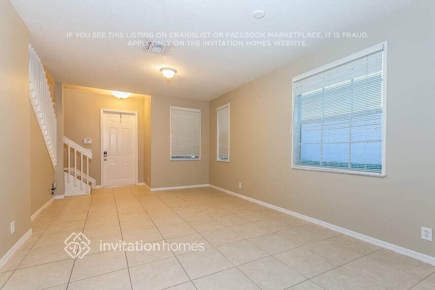 Building Photo - 375 Columbus St