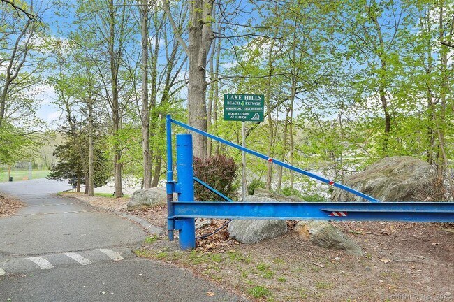 Building Photo - 57 Wampus Way