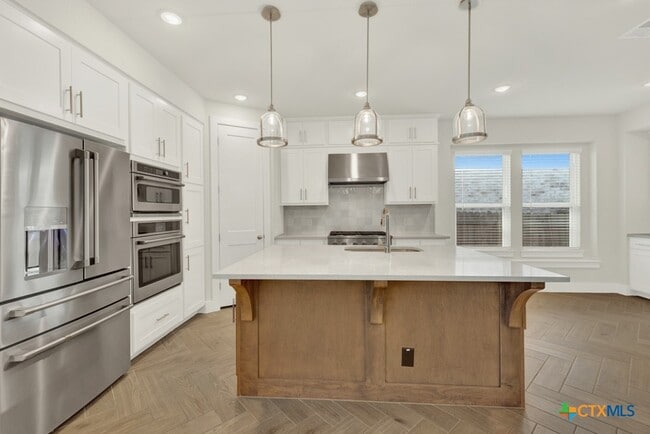 Building Photo - 1031 Lime Gruene