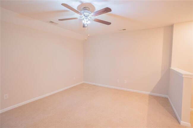 Building Photo - 2420 Boxwalking Ct