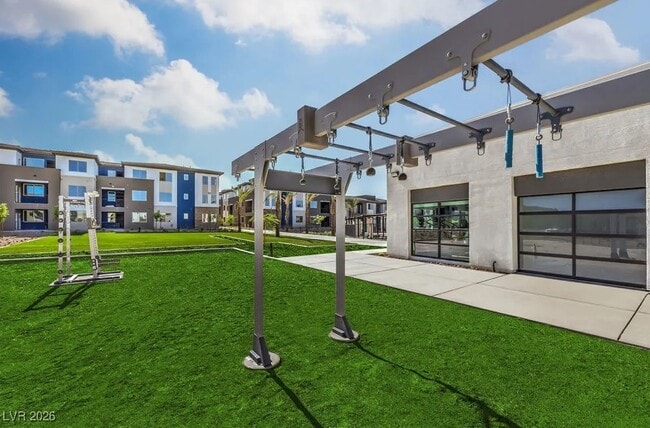 Building Photo - 4555 Camino Al Norte