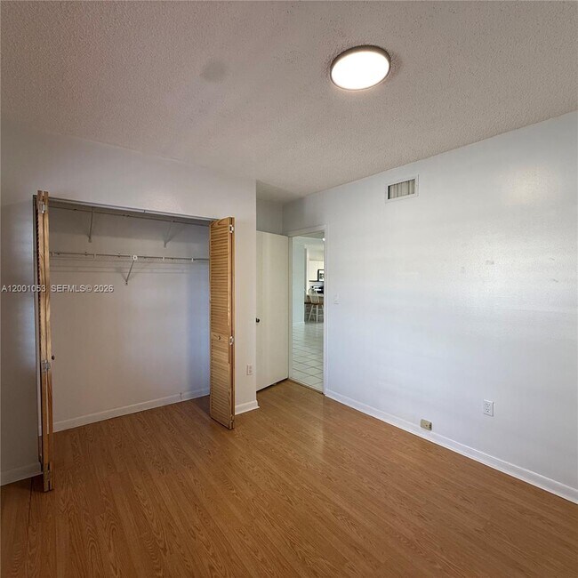 Building Photo - 6980 NW 173rd Dr