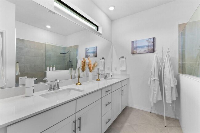Building Photo - 10868 Sun Drop St