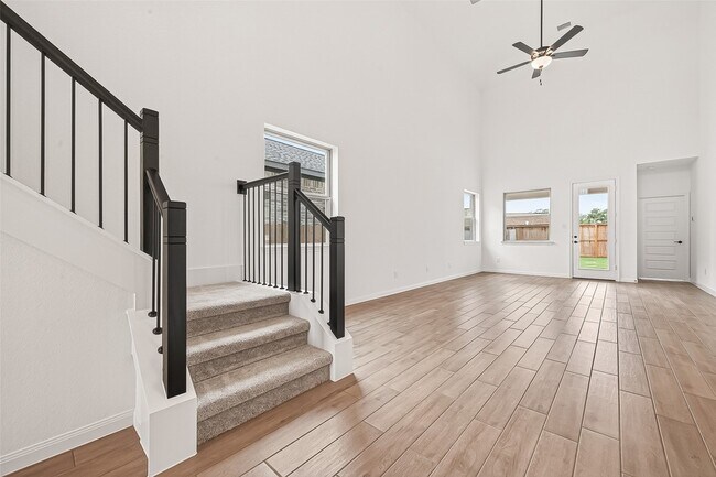 Building Photo - 7327 Blue Gentiana Ln