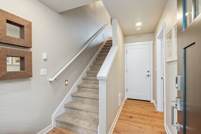 Building Photo - 3 Bed | 3.5 Bathroom | 1626 Sq Ft | $3,350