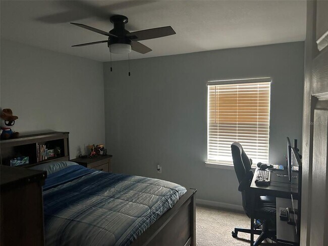 Building Photo - 947 Wages Way