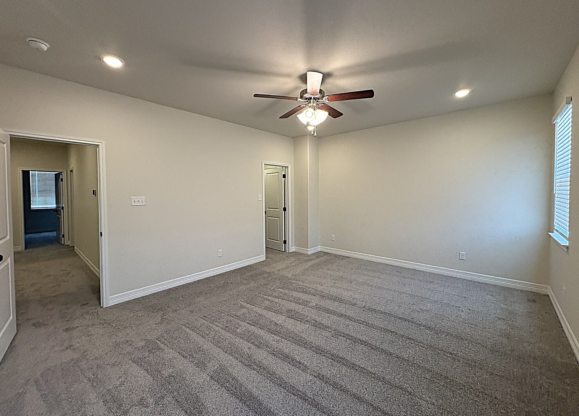 Building Photo - 1166 Lindsey Dr