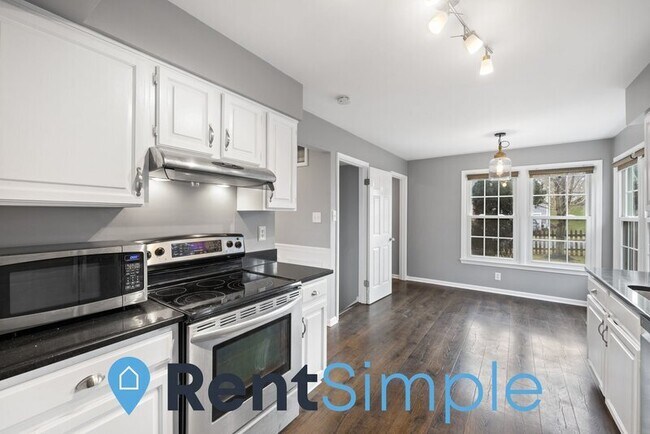 Building Photo - 3920 Bokel Dr