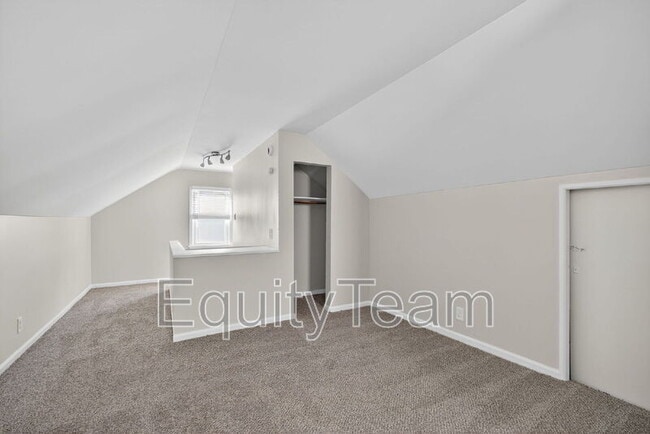 Building Photo - 7020 La Boiteaux Ave