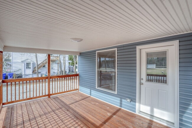 Building Photo - 35617 Airport Rd