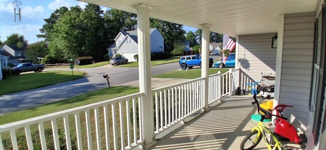 Building Photo - 113 Bay Front Dr