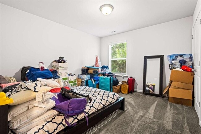 Building Photo - 7281 Rockhouse Rd