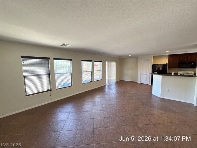 Building Photo - 2616 Courlan Dr