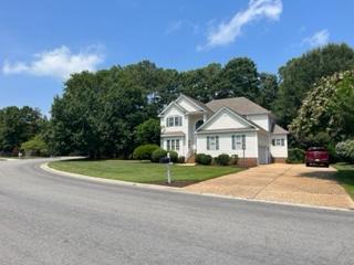 Primary Photo - 1800 Rolfe Way