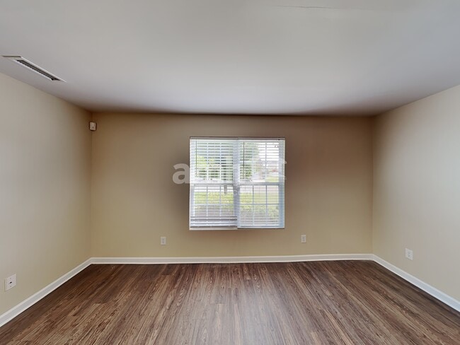 Building Photo - 1628 Antebellum Dr