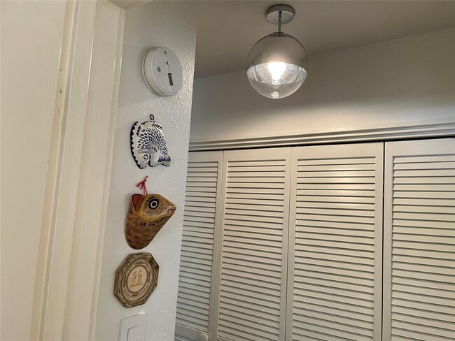 Building Photo - 429 Hawthorne St