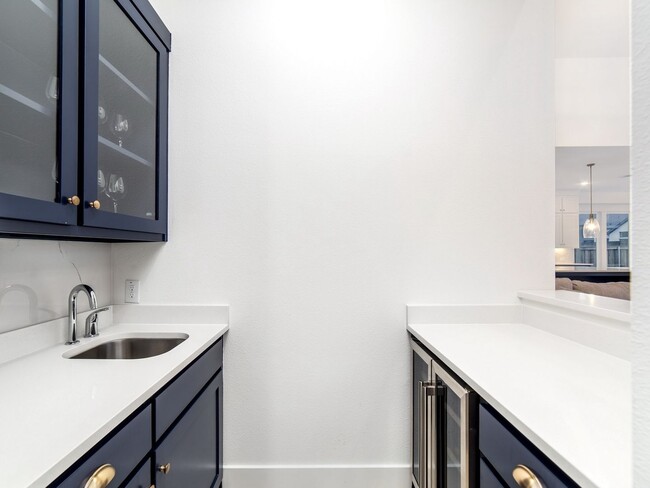 Building Photo - Luxurious 5-Bedroom Smart Home with Media ...