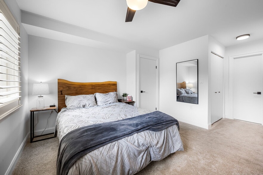 Building Photo - 21 Andrew Pl