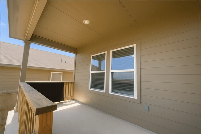 Building Photo - 10514 Egremont