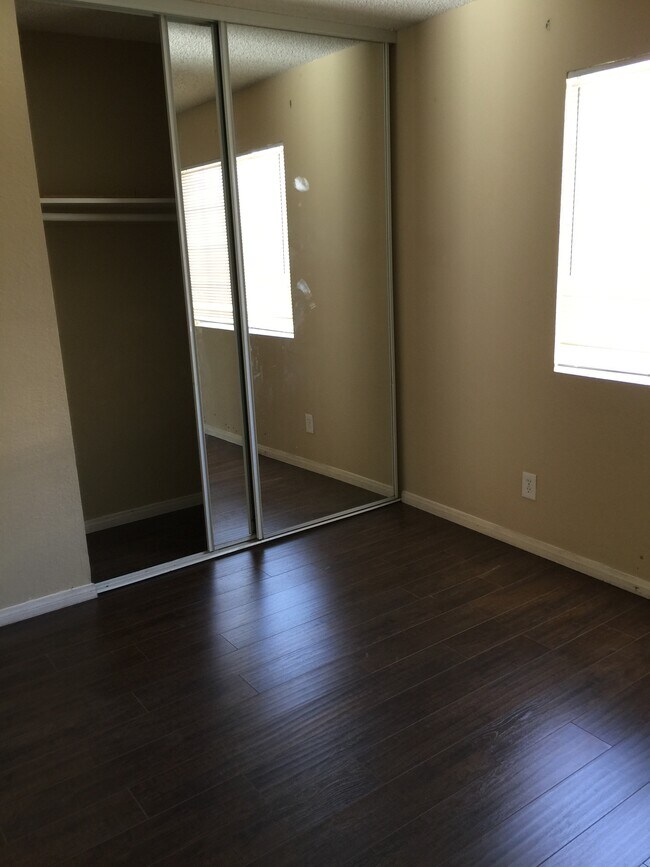 Building Photo - 4216 Middlesex Ave