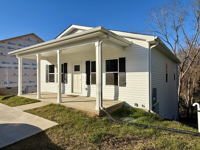 Building Photo - 75 Woodsdale Pl SE