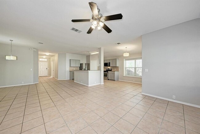 Building Photo - 2308 John Tee Dr