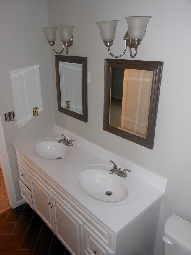 Building Photo - 1795 Laramie Drive